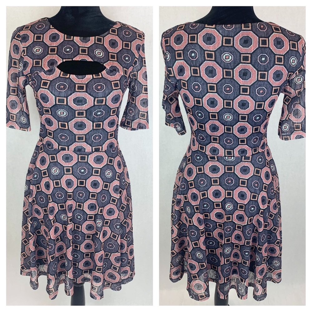 EUC Bar III Pink and Gray Geometric Print Dress